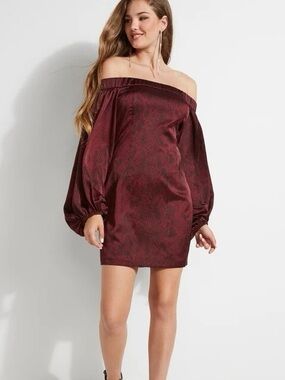 NWT Guess Off The Shoulder Jana Dress Size 0